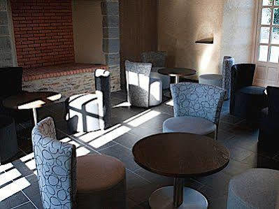 Logis Hotel Le Prieure Des Gourmands Châteaubriant Extérieur photo